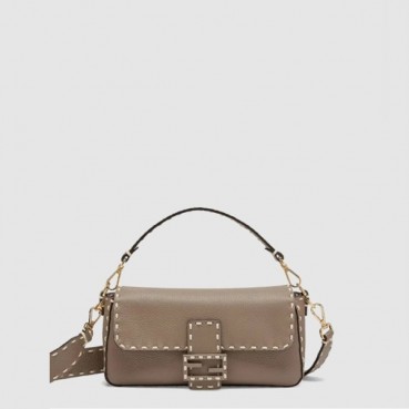 펜디 여성 바게트 백 미듐 - Fendi Womens Baguette Bag Medium 