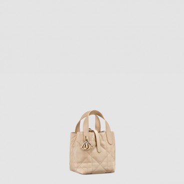 디올 여성 Toujours 버티컬 나노 토트백 - Dior Womens Toujours Vertical Nano Tote Bag 