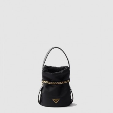 프라다 여성 쁘띠 삭 누아르 미니 리나일론 버킷 백 1BE0888 - Prada Womens Petit Sac Noir Mini Re