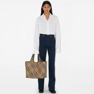 버버리 여성 미디움 체크 토트백 - Burberry Womens Medium Check Tote Bag 
