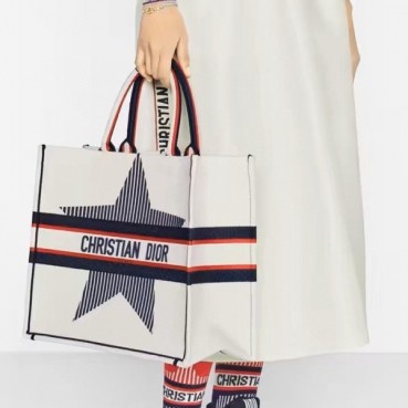 디올 여성 화이트 북토트 - Dior Womens White Book Tote 
