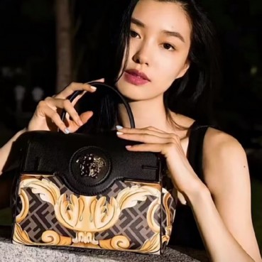 펜디 여성 메두사 토트백 - Fendi Womens Tote Bag 