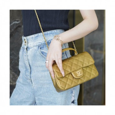 [매력만점]Chanel 2021 Women's Classic Flap Tote Bag/Shoulder Bag,20cm,CHAB1687 - 샤넬 2021 여성용 클래식 플랩 토트백/숄더백,20cm,옐로우