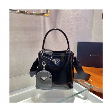 [유니크한]Prada 2021 Women's Leather Bucket Bag/Tote Bag/Shoulder Bag,19cm,1BA319,PRAB0383 - 프라다 2021 여성용 레더 버킷백/토트백/숄더백,19cm,블랙