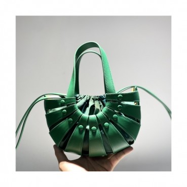 [귀여움 뿜뿜]Bottega Veneta 2021 Mini The Shell Tote Bag,22cm,BVB0614 - 보테가 베네타 2021 미니 쉘 토트백,22cm,그린