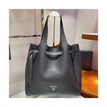 [프라다]Prada 2021 Women's Leather Tote Bag,35cm - 프라다 2021 여성용 레더 토트백,35cm,PRAB0354,블랙