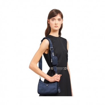 Prada 2020 Nylon Hobo Tote Shoulder Bag,22CM - 프라다 2020 나일론 호보 토트 숄더백,PRAB0119, 22cm,네이비