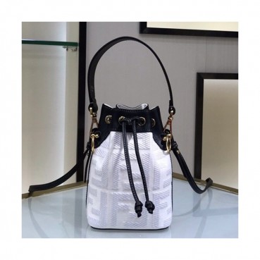 Fendi 2020 Mon Tresor Bucket Tote Shoulder Bag ,18CM - 펜디 2020 몬 트레조 버킷 토트 숄더백  FENB0527,18CM,화이트