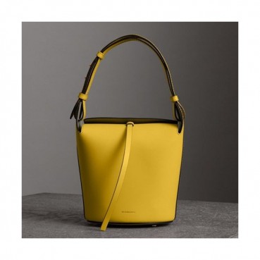Burberry 2019 Small Leather Bucket Tote Bag, 29cm - 버버리 2019 여성용 스몰 레더 버킷 토트백 ,BURB0380,29cm,옐로우