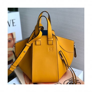 Loewe 2019 Hammock Small Tote Shoulder Bag, 29CM - 로에베 2019 해먹 스몰 토트 숄더백 ,3047