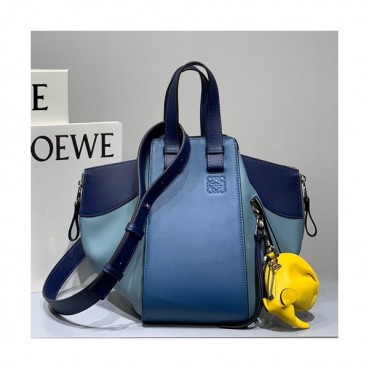 Loewe 2019 Hammock Small Tote Shoulder Bag, 29CM - 로에베 2019 해먹 스몰 토트 숄더백 ,3047