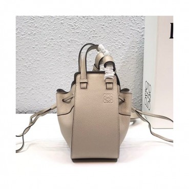 Loewe 2019 Hammock Mini Tote Shoulder Bag, 19.5CM - 로에베 2019 해먹 미니 토트 숄더백 ,10393