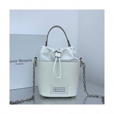 Maison Margiela 2019 Leather Bucket Chain Tote Shoulder Bag,23cm - 메종 마르지엘라 2019 레더 버킷 체인 토트 숄더백,MMB0013,23cm,화이트