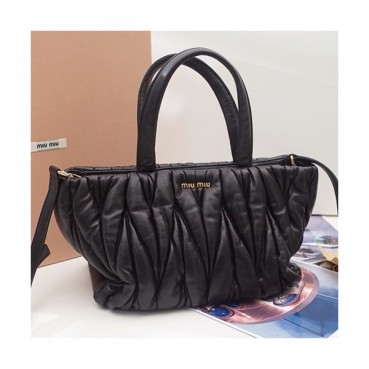 MiuMiu 2019 Matelasse Tote Shoulder Bag,27cm - 미우미우 2019 마틀라세 토트 숄더백,5BG062, MIUB0352 , 27cm,블랙