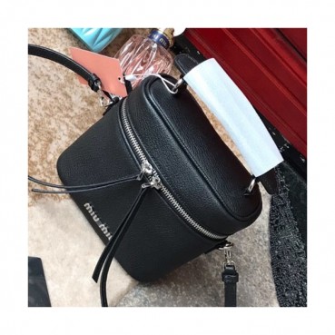 MiuMiu 2019 Medium Tote Shoulder Bag,17cm - 미우미우 2019 미듐 토트 숄더백,5BH121, MIUB0244, 17cm,블랙