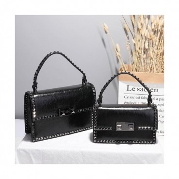 Valentino 2019 Leather Garavani Rockstud Tote Shoudler Bag,19/22CM - 발렌티노 2019 레더 가라바니 락스터드 토트 숄더백, VTB0483,19/22CM,블랙