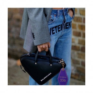Balenciaga 2019 Triangle  Leather Tote Shoulder Bag,23CM - 발렌시아가 2019 트라이앵글 토트 숄더백,BGB0190,23CM,블랙