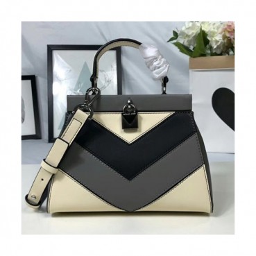 Michael Kors Leather Gramercy Frame Tote Shoulder Bag,22CM - 마이클 코어스 레더 그래머시 프레임 토트 숄더백 ,MKB0107, 22CM,베이지