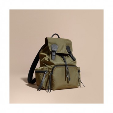 [버버리] 라지 테크니컬 나일론 가죽 럭색 캔버스 그린 40209381 남성용 백팩 - bu0003b Burberry Large Technical Nylon Canvas Green Mens Back Pack