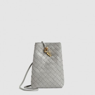 보테가 베네타 여성 안디아모 휴대폰 파우치 - Bottega veneta Womens Andiamo Phone Pouch 