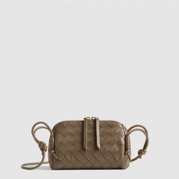 보테가 베네타 여성 인트레치아토 콘서트 파우치 - Bottega veneta Womens Intrecciato Concert Pouch 