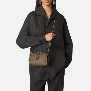 보테가베네타 여성 콘서트 파우치 - Bottega veneta Womens Concert Pouch 