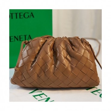 [보테가베네타]Bottega Veneta 2021 Women's Leather Pouch,22cm,BVB0631 - 보테가베네타 2021 여성용 레더 파우치,22cm,카키