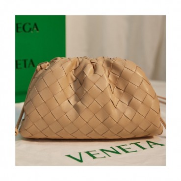 [보테가베네타]Bottega Veneta 2021 Women's Leather Pouch,22cm,BVB0630 - 보테가베네타 2021 여성용 레더 파우치,22cm,베이지