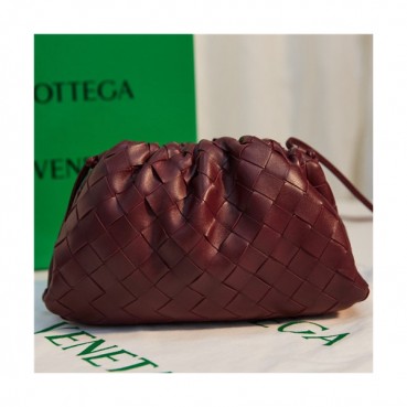 [보테가베네타]Bottega Veneta 2021 Women's Leather Pouch,22cm,BVB0629 - 보테가베네타 2021 여성용 레더 파우치,22cm,와인