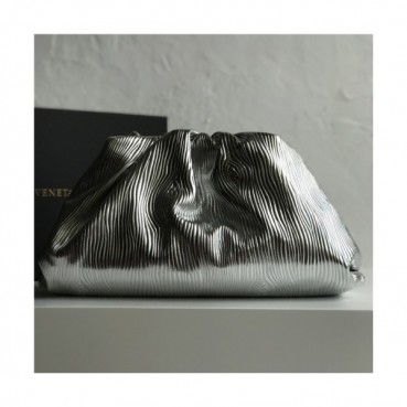 [보테가 베네타] Bottega Veneta 2020 Women's Pouch Bag/Shoulder Bag,22cm - 보테가 베네타 2020 여성용 파우치/숄더백,22cm,BVB0599,실버