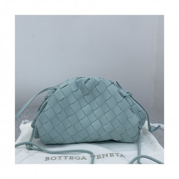 Bottega Veneta 2019 The Pouch Bag / Shoulder Bag,22cm - 보테가 베네타 2019 더 파우치 백 / 숄더백, 585852A ,BVB0368,22cm,스카이블루