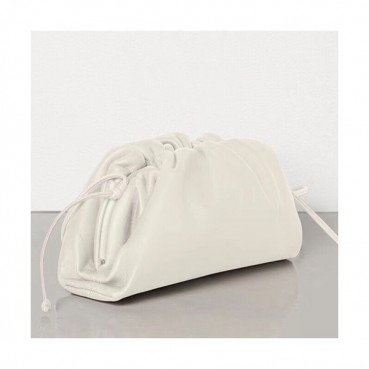 Bottega Veneta 2019 The Pouch Bag / Shoulder Bag,22cm - 보테가 베네타 2019 더 파우치 백 / 숄더백, 585852,BVB0244,22cm,화이트