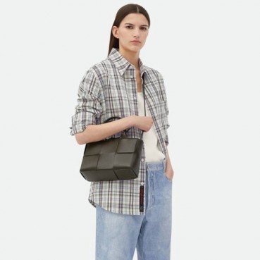 보테가베네타 여성 미니 아르코 백 - Bottega veneta Womens Arco Bag 