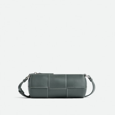 보테가 베네타 남성 스몰 카네트 - Bottega Veneta Mens Gray Cross Bag 