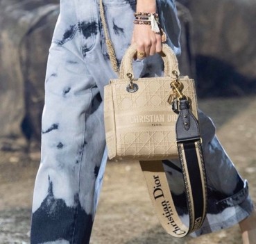 디올 여성 베이지 레이디 백 - Dior Womens Beige Lady Bag 