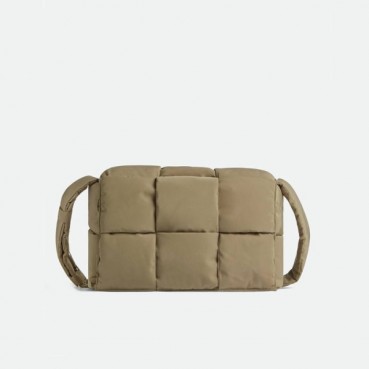 보테가 베네타 남/녀 베이지 크로스백 - Bottega Veneta Unisex Beige Cross Bag 