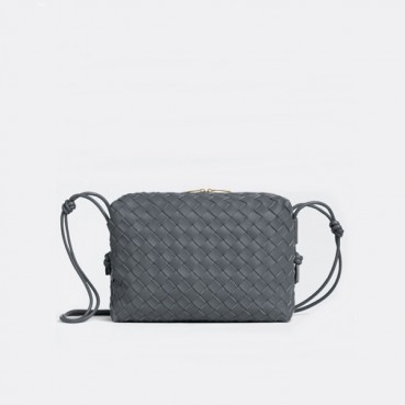 보테가베네타 여성 그레이 크로스백 - Bottega Veneta Womens Gray Cross Bag 