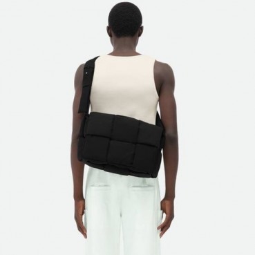 보테가베네타 남성 블랙 크로스백 - Bottega Veneta Mens Black Cross Bag 