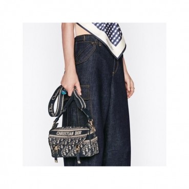 디올 여성용 오블리크 네이비 캠프백 - Womens Navy Cross Bag 