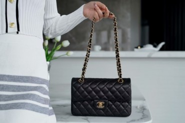 [러블리한]Chanel 2021 Classic Flap Cross Bag,23.5cm,CHAB1706 - 샤넬 2021 클래식 플랩 크로스백,23.5cm,블랙