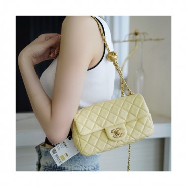 [럭셔리한]Chanel 2021 Women's Classic Flap Glod Ball Cross Bag/Shlouder Bag,20cm,CHAB1678 - 샤넬 2021 여성용 클랙식 플랩 골드볼 크로스백/숄더백,20cm,옐로우