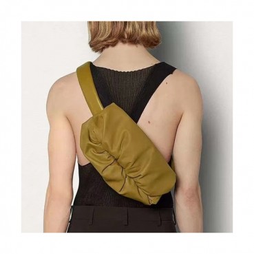 Bottega Veneta 2020 The Body Pouch Bag / Hip Sack / Shoulder Bag,31cm - 보테가 베네타 2020 더 바디 파우치백 / 힙색 / 숄더백 ,BVB0574,31cm,카멜