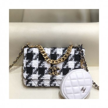Chanel 2019 WOC Chain Cross Bag,19CM - 샤넬 2019 WOC 체인 크로스백,CHAB1350,19CM,화이트