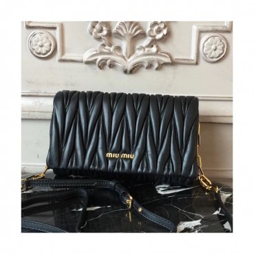 MiuMiu 2019  Matelasse Shoulder Cross Bag,19cm - 미우미우 2019 마틀라세 숄더 크로스백,5BH017, MIUB0293 , 19cm,블랙