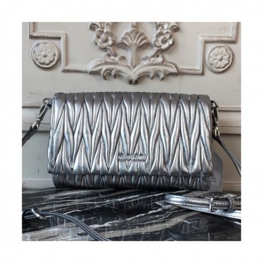 MiuMiu 2019  Matelasse  Shoulder Cross Bag,21.5cm - 미우미우 2019 마틀라세 숄더 크로스백,5BH080, MIUB0237,21.5cm,실버