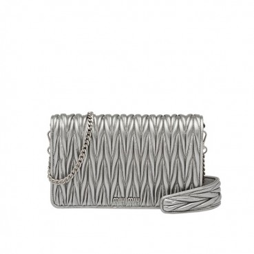 MiuMiu 2019  Matelasse  Chain Shoulder Cross Bag,18cm - 미우미우 2019 마틀라세 체인 숄더 크로스백,5BP001 , MIUB0226 , 18cm,실버