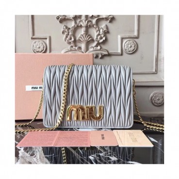 MiuMiu 2019  Matelasse Chain Shoulder Cross Bag,18cm - 미우미우 2019 마틀라세 체인 숄더 크로스백,5BF057 , MIUB0195 , 18cm,그레이