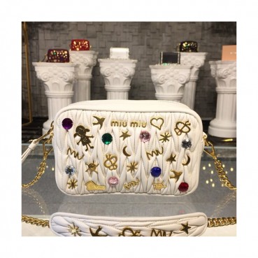MiuMiu 2019  Matelasse  Chain Shoulder Cross Bag,21cm - 미우미우 2019 마틀라세 체인 숄더 크로스백,5BH118, MIUB0173  , 21cm,화이트