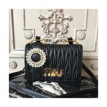 MiuMiu 2019  Matelasse Shoulder Cross Bag,22cm - 미우미우 2019 마틀라세 숄더 크로스백,5BD067 , MIUB0158 , 22cm,블랙
