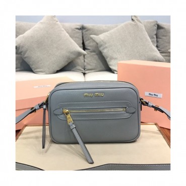 MiuMiu 2019 Camera Shoulder Cross Bag,23cm - 미우미우 2019 카메라 숄더 크로스백,5BH116 , MIUB0130 , 23cm,그레이
